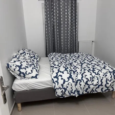 Location Courte Duree A Boissy Saint Leger Apartment Exterior photo